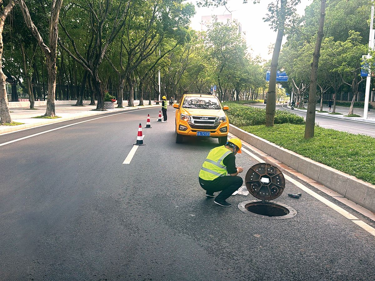 广州市城市排水智能井盖项目